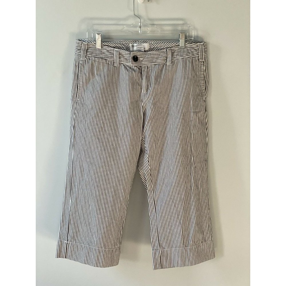Gap capri favorite khaki stripe sz 10 blue white stripe seersucker